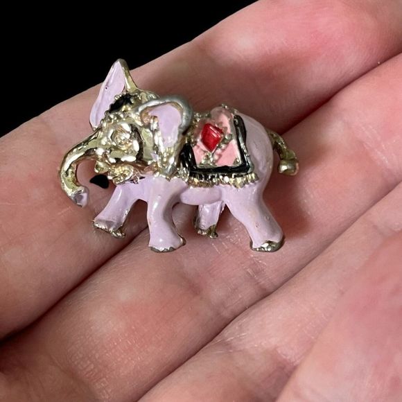 Vintage Purple Enamel Elephant Scatter Pin Brooch Gold Tone Figural - Picture 2 of 4